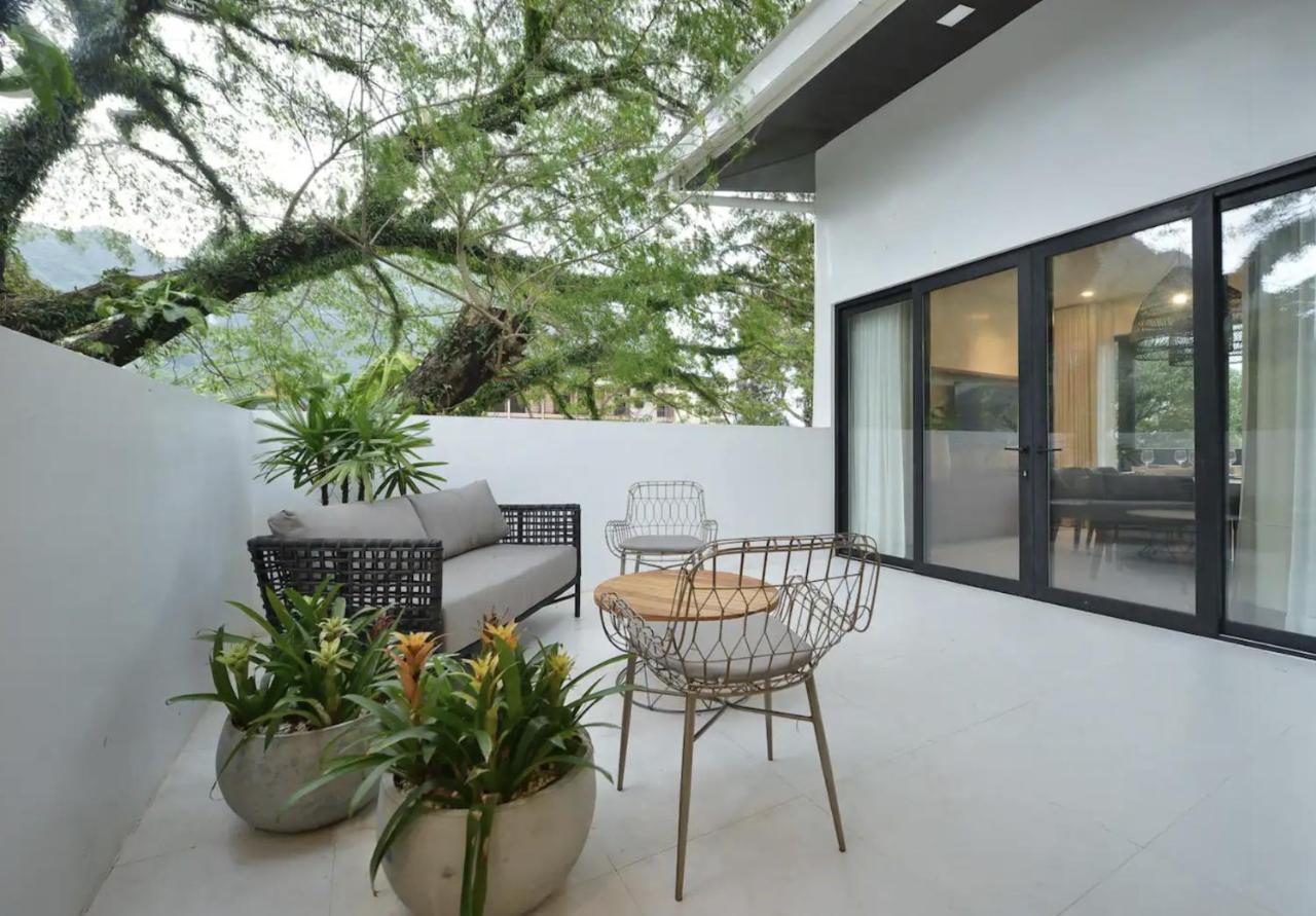 The Apartments At El Nido Exterior photo
